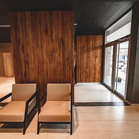Apart Hotel Rivadavia 815 네우퀜 외부 사진