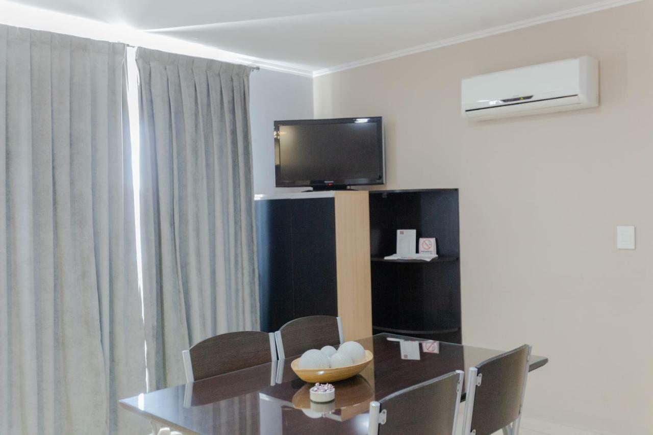 Apart Hotel Rivadavia 815 네우퀜 외부 사진