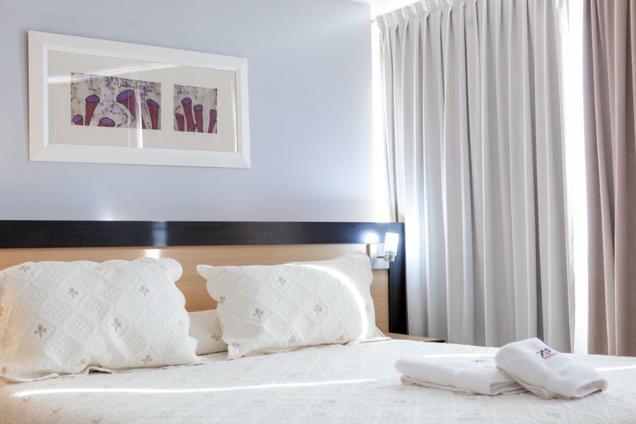 Apart Hotel Rivadavia 815 네우퀜 외부 사진